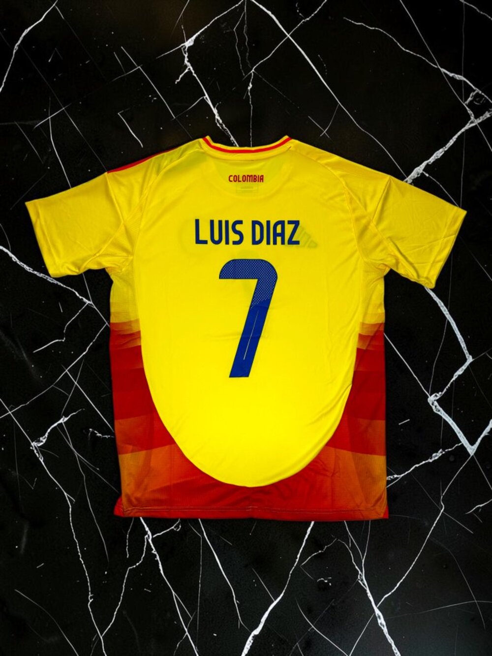 ✨ Colombia Luis Díaz #7 Home Soccer Jersey – Men’s XL – Fan Version ✨ - Picture 9 of 13